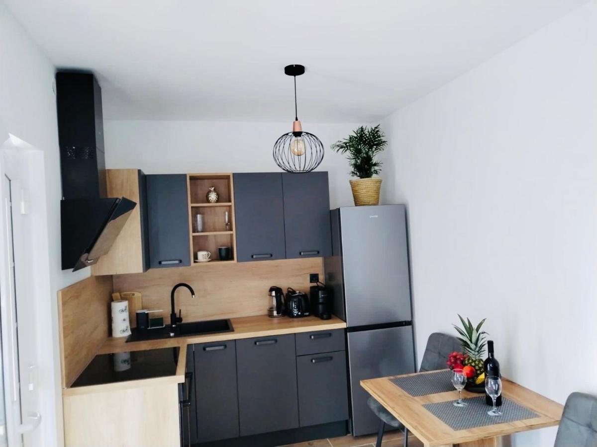Apartment Aurora フヴァル エクステリア 写真
